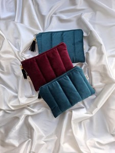 Borsa da trucco in velluto portatile di 2025 alta qualità borsa da donna <span class=keywords><strong>Spa</strong></span> borsa da viaggio personalizzata per articoli da toeletta trapuntata borsa cosmetica