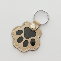 Porte-clés personnalisé en cuir PU découpé au laser pour collection de poils d'animaux, souvenir de patte de chat