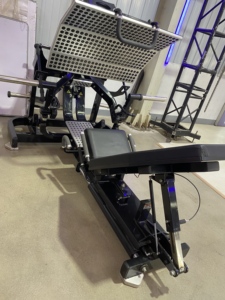 Máquina de Sentadillas Inclinada para Ejercicios de Fuerza y Fitness en Casa o Comercial, con Inclinación de 45 Grados - Product Image 2