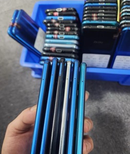 Expédition rapide 215 4G Téléphone <span class=keywords><strong>portable</strong></span> intelligent à clavier original <span class=keywords><strong>d</strong></span>ébloqué double SIM pas cher 2,4 pouces série 30+ 1150mAh pour personnes âgées - Product Image 4