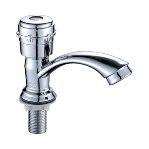 Robinet de lavabo monocommande chromé à poser sur comptoir, à trou unique, avec cartouche en plastique - Product Image 1
