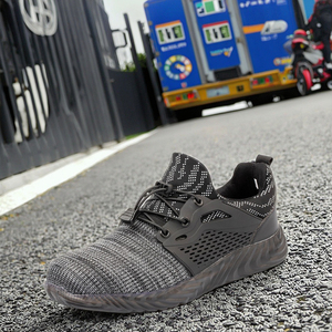 <span class=keywords><strong>Scarpe</strong></span> da Lavoro <span class=keywords><strong>Leggere</strong></span> Sportive alla Moda con <span class=keywords><strong>Puntale</strong></span> in Acciaio Nero Tipo Protezione - Product Image 1