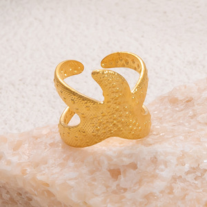 Bracelet manchette motif étoile de mer plaqué or 18 carats pour femme, bijou cadeau - Product Image 4