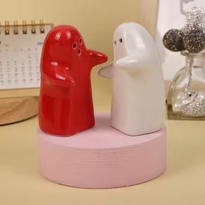 Venta caliente Creatividad Fantasma Cerámica Mini Contenedor de especias vacío Salero y pimentero Accesorios de cocina para vainilla y especias - Product Image 2