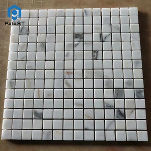 Dosseret de cuisine en marbre <span class=keywords><strong>Blanc</strong></span> de Carrare Petit Cube Motif Mosaïque - Product Image 1