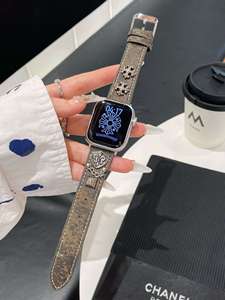 Correa de Cuero 3D CROSS Chrome Heartt Compatible con Relojes Apple 5/6/7/8/9/S1/10, Pulseras para Reloj Inteligente Apple - Product Image 4
