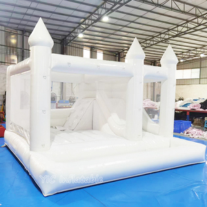 Château gonflable blanc pour mariage avec toboggan et piscine à balles pour location événementielle - Product Image 5
