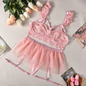Bayanlar erotik Bralette G-string iç çamaşırı 3 parça oyma dantel kadın seksi iç çamaşırı sutyen setleri pembe iç çamaşırı - Product Image 6