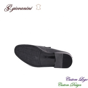 Chaussures habillées en cuir noir de luxe de haute qualité, personnalisables avec logo et design sur mesure, pour hommes professionnels, idéales pour le bureau et les mariages. - Product Image 6