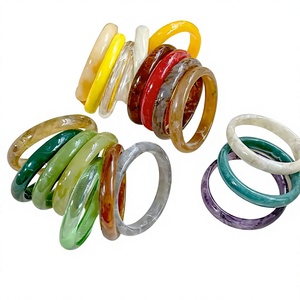Ensembles de bracelets géométriques uniques en résine acrylique sculptée de qualité supérieure, motifs vert-beige, bijoux tendance et à la mode - Product Image 2