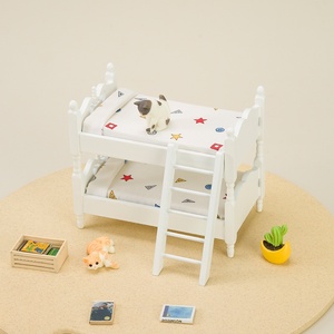 บ้านของเล่นไม้จำลองขนาดเล็กพร้อมเฟอร์นิเจอร์ห้องนอนการ์ตูนสุดสร้างสรรค์สำหรับเด็กเตียงสองชั้นและของตกแต่ง1:12 - Product Image 2