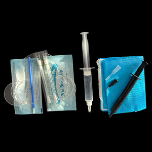 Kit Gel Sbiancante <span class=keywords><strong>per</strong></span> Denti al 44% di Perossido di Carbammide 5ML con Barriera Gengivale <span class=keywords><strong>per</strong></span> Uso Dentale Professionale Compatibile con Lampada LED Sbiancante - Product Image 4