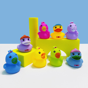 <span class=keywords><strong>Jouet</strong></span> de <span class=keywords><strong>bain</strong></span> personnalisable de haute qualité pour enfants Coffre-fort Bonne qualité <span class=keywords><strong>Jouet</strong></span> de <span class=keywords><strong>bain</strong></span> pour bébé Styles aléatoires - Product Image 2