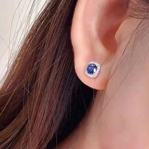Boucles d'oreilles clous Xinfly en or blanc 18 carats avec saphir bleu 1 carat et diamant naturel 0,16 carat pour femme - Prix de gros - Product Image 4