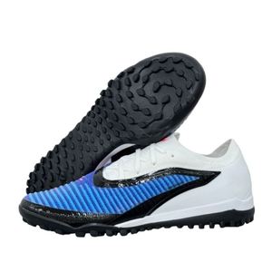 Botas de fútbol FG/TF al por mayor OEM/ODM para adultos y jóvenes, con opciones antideslizantes, ligeras y transpirables de tejido. - Product Image 1