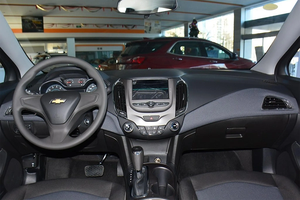 <span class=keywords><strong>รถ</strong></span><span class=keywords><strong>มือ</strong></span><span class=keywords><strong>สอง</strong></span>ขนาดกะทัดรัด<span class=keywords><strong>เชฟ</strong></span>โรเลตครูซ2018 SAIC-GM <span class=keywords><strong>รถ</strong></span>ซีดาน5-seater คุณภาพสูงพร้อมพวงมาลัยซ้าย - Product Image 3