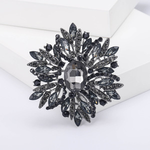 Broches rétro de luxe, grandes broches en cristal et strass, accessoires pour femmes pour vêtements - Product Image 5