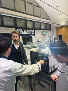 マイルズアイスクリームマシン用の夜間保管用断熱カバー（夜間保管モード） - Product Image 2