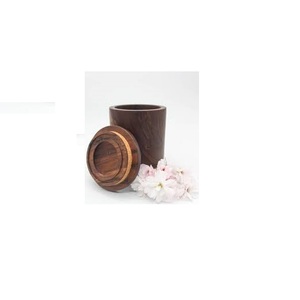 Urnas Funerarias de Madera Estilo Americano Hechas a Mano con Acabado Pulido Marrón, Urnas Naturales para Interiores - Product Image 1