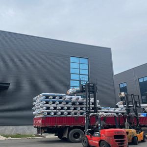 ผ้าคลุมพื้นทำจากโพลีโพรพิลีน100% ซึมผ่านได้และทนทานพร้อมบริการตัดแบบกำหนดเองสำหรับสวนเตียงและสถานรับเลี้ยงเด็ก - Product Image 6