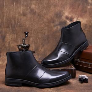 Bottes Martin en cuir de vachette à semelle épaisse, fermeture éclair latérale en cuir véritable, motifs sculptés à la main de style anglais - Product Image 6