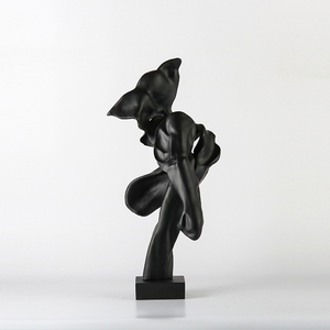 Modern Creative Design Decorative Abstract Resin Ornaments Sculpture Soldier Home Decor Indoor Living Room Home Decor