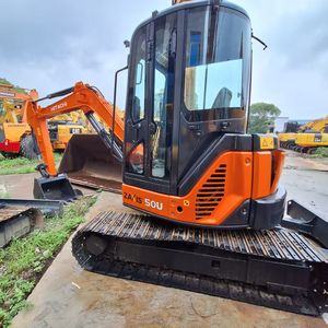 Excavadora usada Hitachi ZX50U original de Japón, excavadora de cadenas Hitachi, excavadora japonesa para movimiento de tierras en venta. - Product Image 4