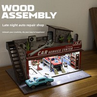 Kit Diorama Station-Service en Bois 1:64 à Succès Commercial - Scène de Stationnement de Voitures Éclairée par LED avec Café, Vitrine et Rangement pour Voitures