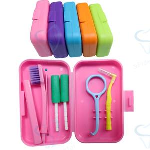 Plástico portátil Cuatro en uno Productos <span class=keywords><strong>de</strong></span> higiene Cepillo <span class=keywords><strong>de</strong></span> dientes <span class=keywords><strong>de</strong></span> ortodoncia Cuidado bucal Kit <span class=keywords><strong>de</strong></span> limpieza <span class=keywords><strong>de</strong></span> dientes <span class=keywords><strong>de</strong></span> viaje dental - Product Image 6