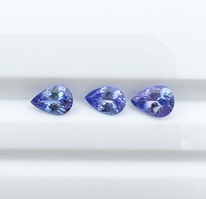 Pierre précieuse en vrac de qualité AAA de forme poire 5x3mm - 8x6mm, couleur moyenne, <span class=keywords><strong>prix</strong></span> de gros pour les acheteurs, fournisseur de pierres, <span class=keywords><strong>Tanzanite</strong></span> naturelle - Product Image 5