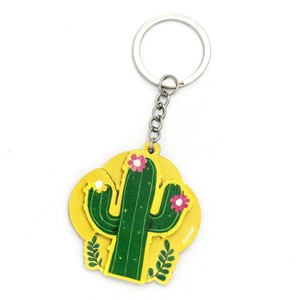 Hot Selling Wooden Keychains Themed Design Keychains for Travel Souvenir Collection Backpack Accessory and Party Favor Giving