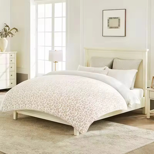 Couverture en tricot solide vert magique Accepte les designs personnalisés Super douce Couverture en tricot de luxe pour dormir pour adultes - Product Image 3