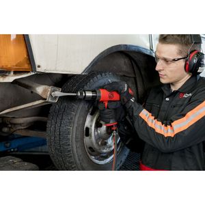 Pistolet à burin pneumatique Chicago Pneumatic CP7160K, outil à percussion pneumatique avec accessoires - Product Image 4