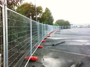 Nhà Máy Trực Tiếp Hot Bán Có Thể Tháo Rời Ngoài Trời Tạm Thời Di Động Hồ Bơi Hàng Rào Cho Canada Xây Dựng Trang Web Kiểm Soát Đám Đông - Product Image 2