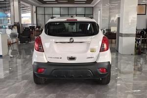 El Buick Encore 1.4T 6AT FWD Urban Elite 2015 es un SUV compacto de 5 plazas <span class=keywords><strong>con</strong></span> 140 CV, 200 Nm y características prácticas como <span class=keywords><strong>ISOFIX</strong></span> - Product Image 2