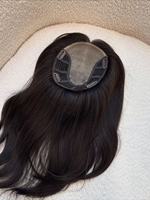 2026 Meilleures ventes : Topper en cheveux humains vierges 100% naturels noirs avec base en soie, ligne de cheveux naturelle, nœuds invisibles de haute qualité