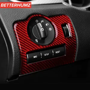 Acessórios do carro Interior Decorativo Interruptor Do Farol Guarnição Quadro Capa De Fibra De Carbono Auto Adesivo Decoração Para Ford Mustang 2009-2013