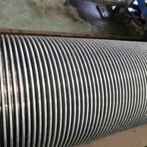 La machine de tube d'aileron de soudure à haute fréquence comporte la fonctionnalité automatique de coupe. - Product Image 3