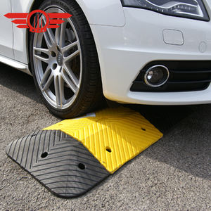 Rampa de Barrera de Alta Calidad, Rampas de Goma Reciclada, Barrera Luminosa, Reductor de Velocidad con Luces - Product Image 2