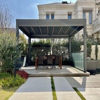 Pergolas d'extérieur étanches en aluminium bioclimatique motorisées avec toit à persiennes rétractable pour jardin