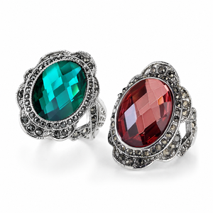 Bague rétro en pierre violette émeraude, design personnalisé, bijoux à porter au quotidien pour femmes - Product Image 1
