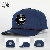 Gorras al por mayor impermeables de poliéster con cuerda trenzada y logotipo personalizado, gorras de PVC de goma con visera profunda, gorras personalizadas