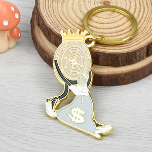 Llavero de Metal Personalizado con Baño de Oro, Corte a Troquel, Esmalte Suave y Duro - Product Image 2