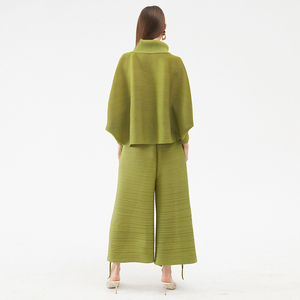 Nuovi <span class=keywords><strong>pantaloni</strong></span> larghi pieghettati orizzontali con risvolto a due pezzi, completi da <span class=keywords><strong>donna</strong></span> a pieghe di grandi dimensioni - Product Image 2