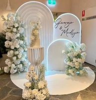 Panneau de fond en arc carré de mariage blanc 3D personnalisé avec lumières LED Conception de fond en PVC de haute qualité pour les événements de fête