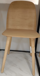 Silla de Comedor Plegable Moderna, Diseño Escandinavo, Estructura Metálica, Asiento de PP, Tapicería de Algodón, Patas de Madera, 1 Año de Garantía, Estable para el Hogar - Product Image 3