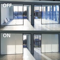 Film intelligent PNLC de qualité supérieure. Mode de commutation inversé, réponse rapide, haute transparence. Parfait pour les cloisons d'intimité