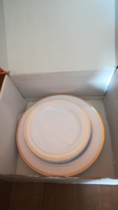 150 Uds. Platos con borde dorado, cubiertos de plástico, tazas con borde dorado, vajilla desechable, cubiertos, vajilla de fiesta para 25 invitados - Product Image 2