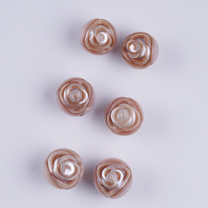 Perles baroques d'eau douce blanches naturelles 11-14 mm avec trous, accessoire de bijouterie DIY, planche avec couleur sur la planche - Product Image 4