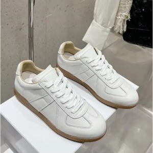 Chaussures Homme Haut de Gamme de Marque Designer Rétro Allemandes en Cuir et Toile Patchwork à Semelle Souple Légère à Bout Pointu et Lacées Style Pieds Nus - Product Image 2
